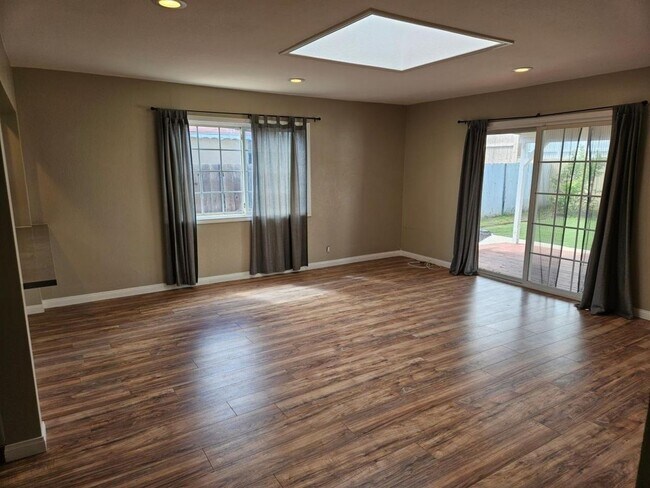 Building Photo - Charming 3-Bedroom Home in San Marcos - Av...
