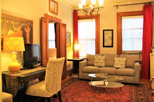 Living Area - 3 Centre Pl