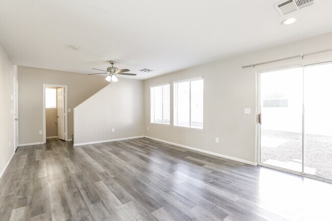 Building Photo - 9450 Havasu Canyon Ave