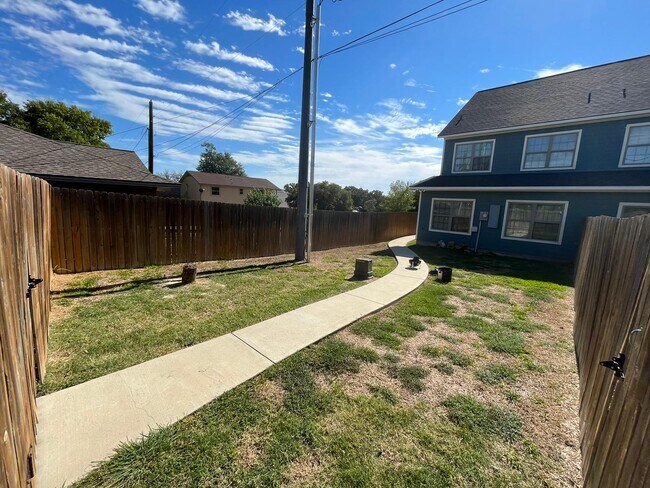 Foto del edificio - 507 Cooner St