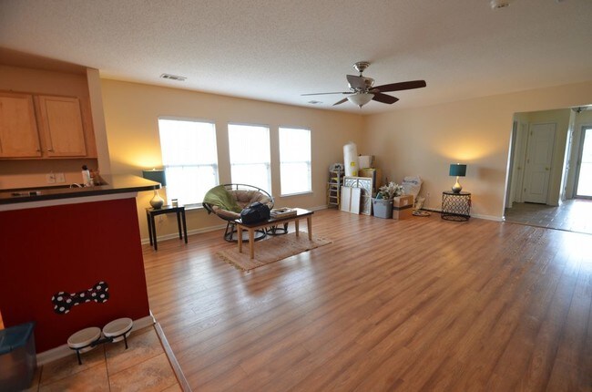 Foto del edificio - 1152 Deerberry Rd