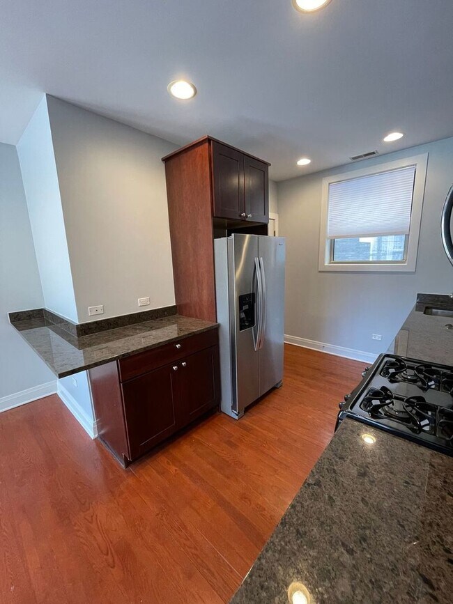 Foto del edificio - 1448 W Thorndale Ave