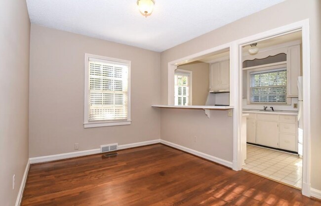 Building Photo - 401 Hammel Rd