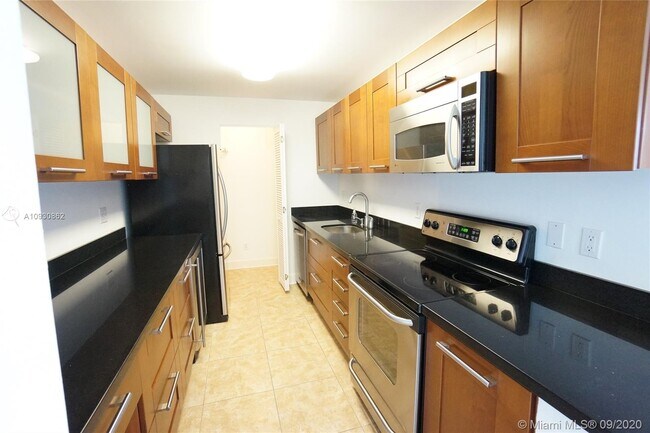 Building Photo - 401 BLU OF NORTH BEACH CONDO