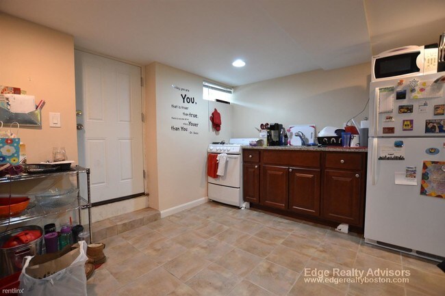 Foto del edificio - 24 Shepard St