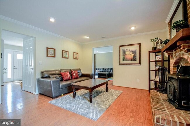 Building Photo - 13527 Point Pleasant Dr
