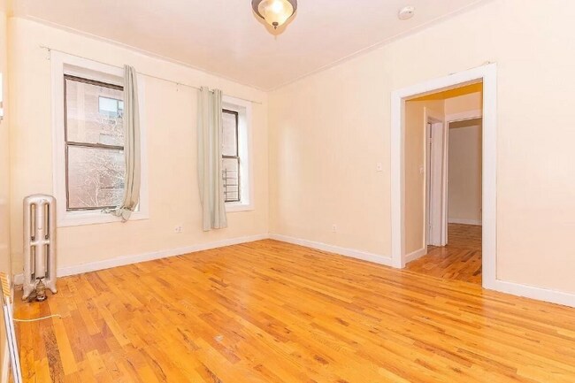 Foto del edificio - 215 10th Ave E