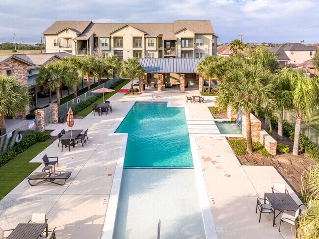 Building Photo - Santa Anna Apartment Homes