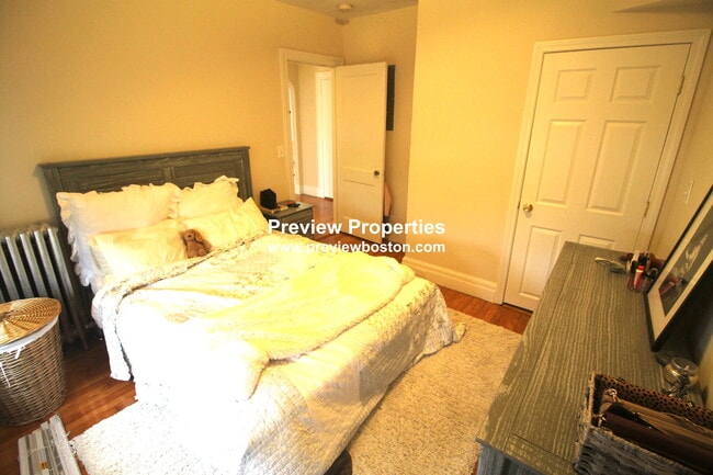 Building Photo - 39 Nottinghill Rd