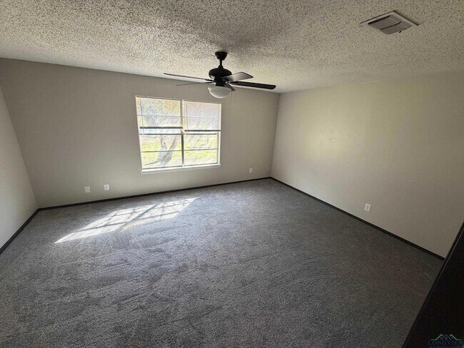 Foto del edificio - 3109 Dundee Rd