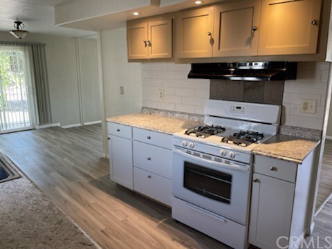 Foto del edificio - 32567 Lakeview Terrace