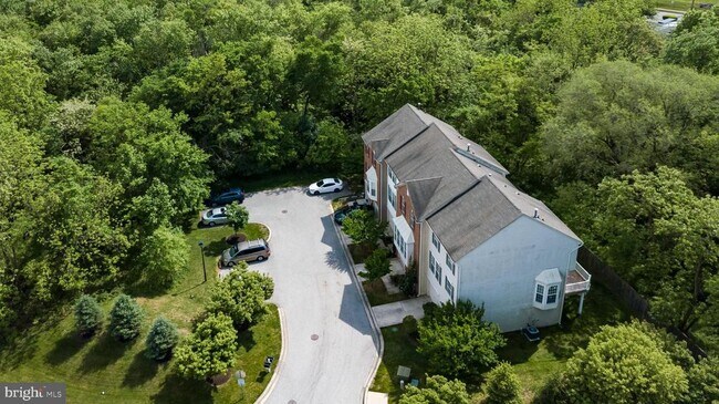 Building Photo - 9544 Guilford Rd