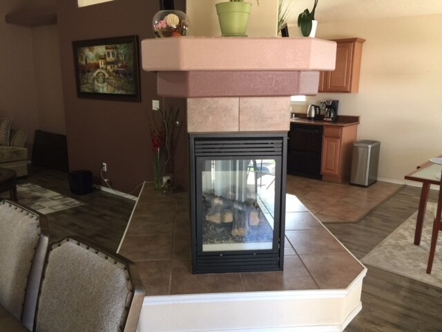 Building Photo - 3 Bedroom, 2 Bathroom Home near Unser & La...