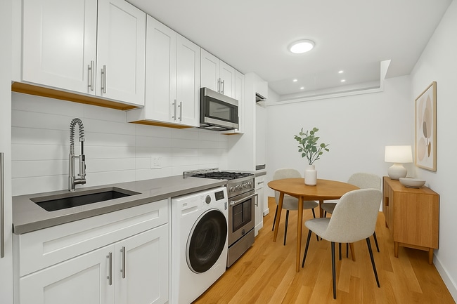 Foto del edificio - 337 E 41st St