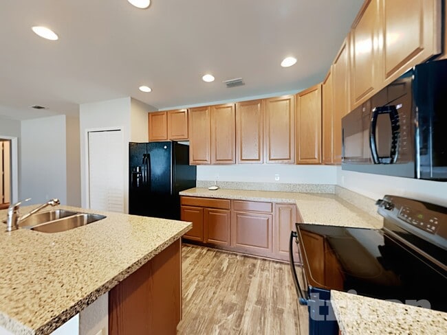 Foto del edificio - 2310 10th Ave E