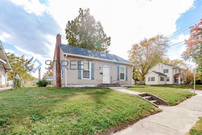 Building Photo - NOW OFFERING HALF OFF THE FIRST FULL MONTH...
