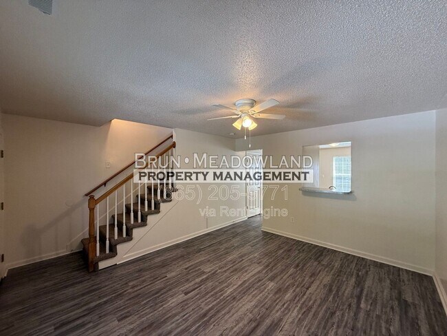 Foto del edificio - 5620 Boxwood Garden Way