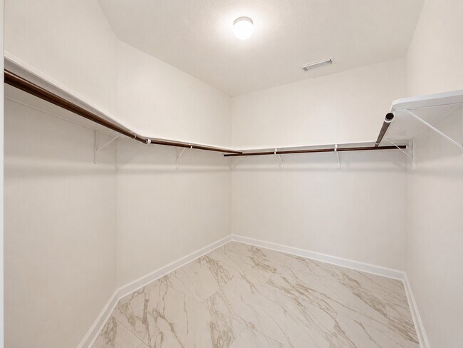 Foto del edificio - 15402 Marlowe Grove Dr