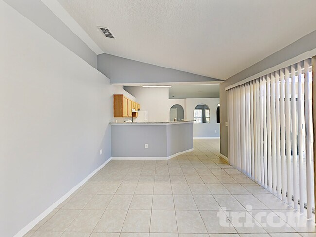 Building Photo - 810 Ognon Ct