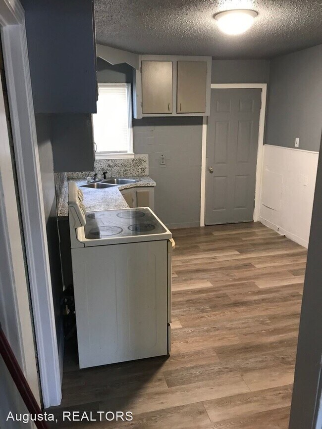 Foto del edificio - 2 br, 1 bath House - 2310 N 18th