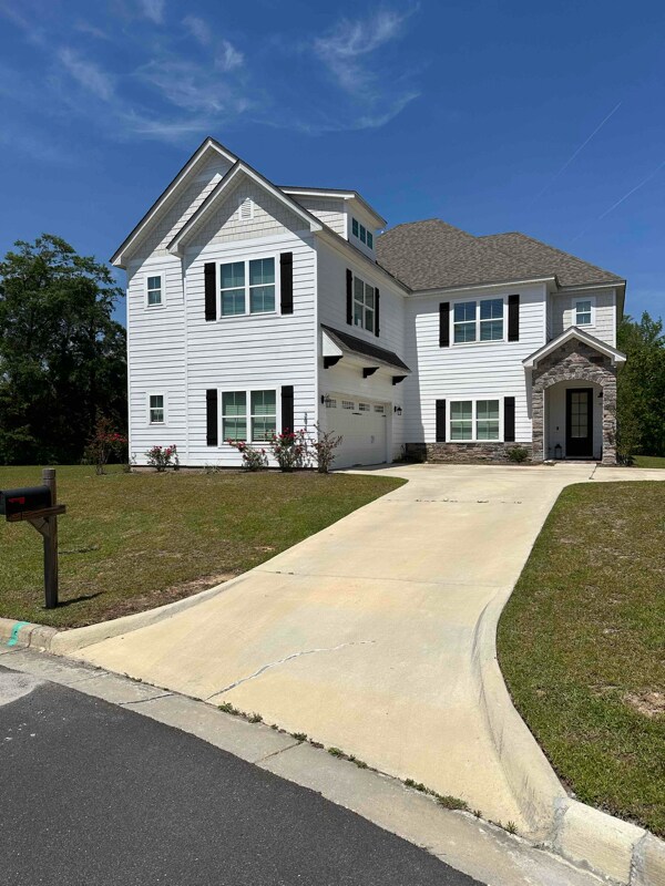 Building Photo - 294 Paxton Lp