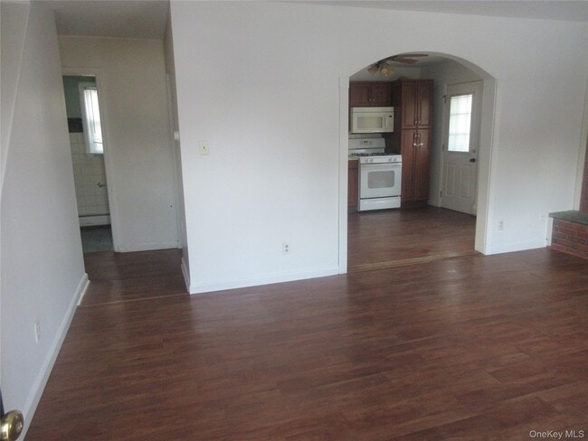 Foto del edificio - 137 Central Hwy