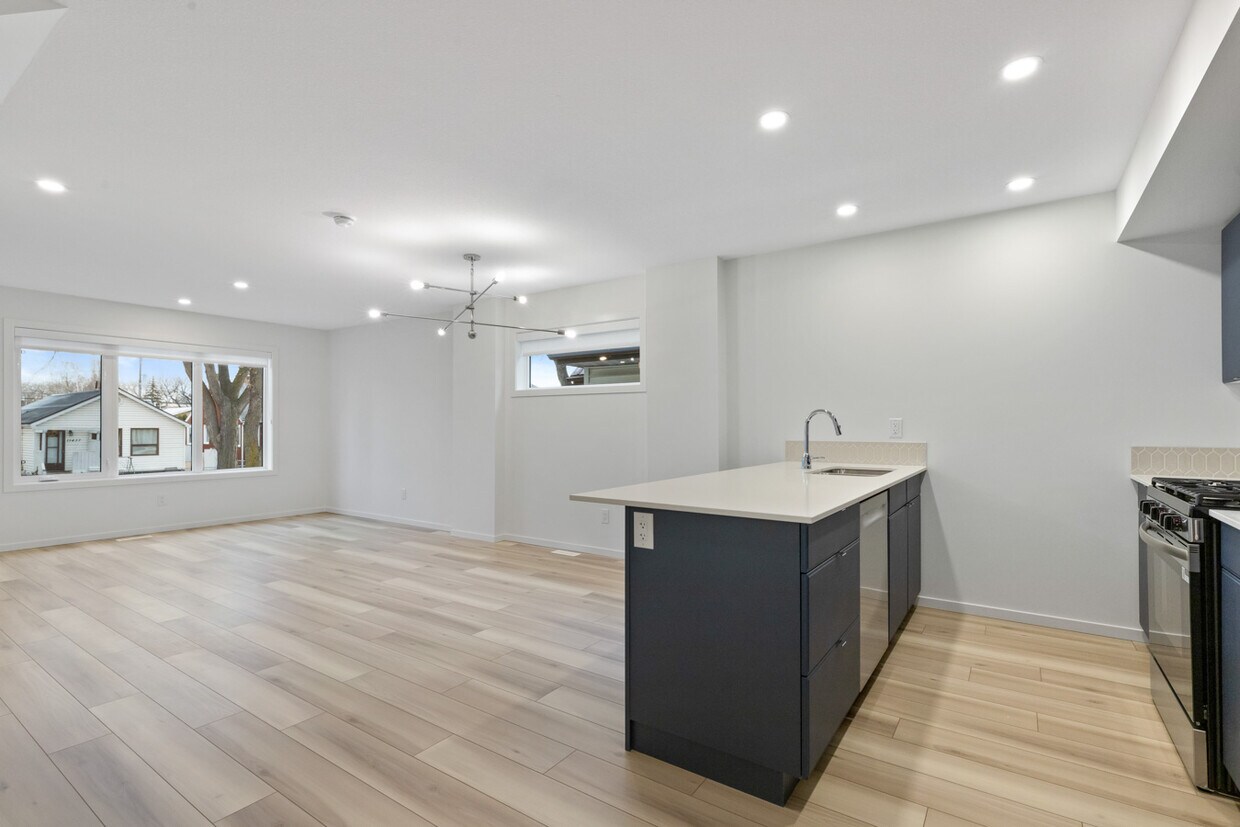 Photo principale - 11440-11487 87 St NW