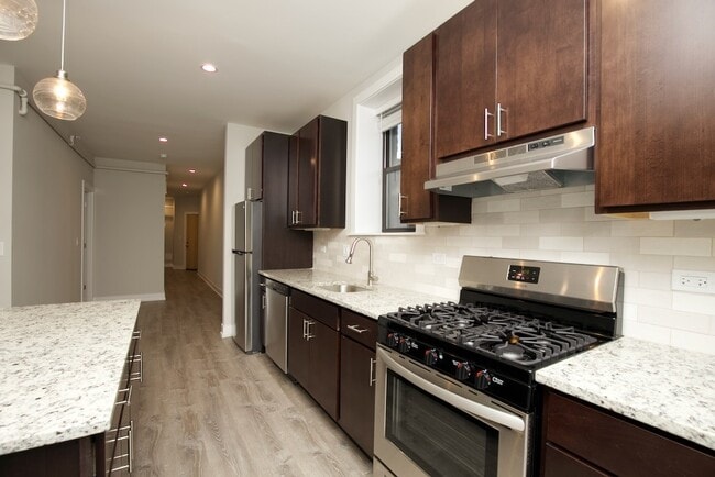 Building Photo - 1007 Crain St