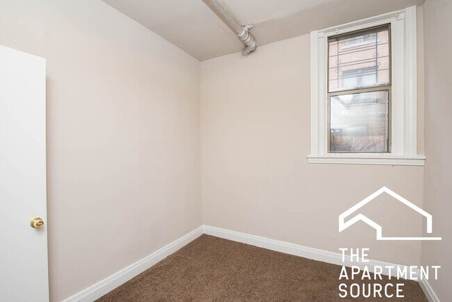 Foto del edificio - 1371 W Estes Ave