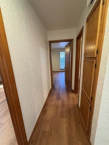 Foto del edificio - 702 Matthews Ct