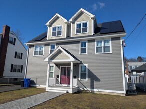 Building Photo - 27 Orange St