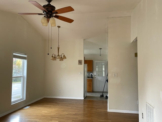 Building Photo - 2001 Peppertree St