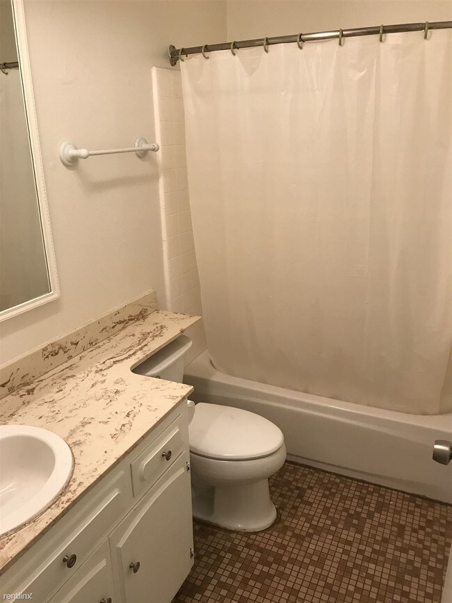 Foto del edificio - 3 br, 2 bath House - 3901 1/2 Calavo Dr