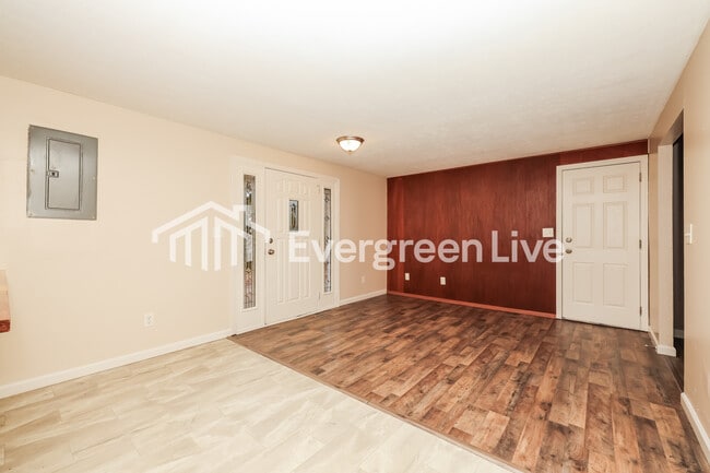 Foto del edificio - 6660 Celestine St