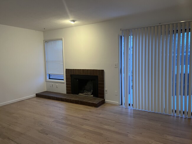 Family Room with fireplace - 3160 Eastwood Ct