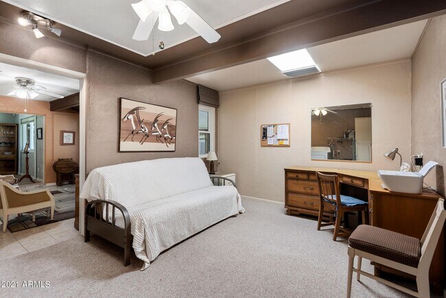 Foto del edificio - 10847 W Canterbury Dr