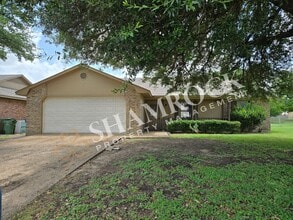 Building Photo - 217 Tampico Dr