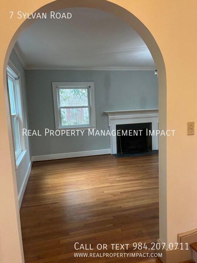 Foto del edificio - 7 Sylvan Rd