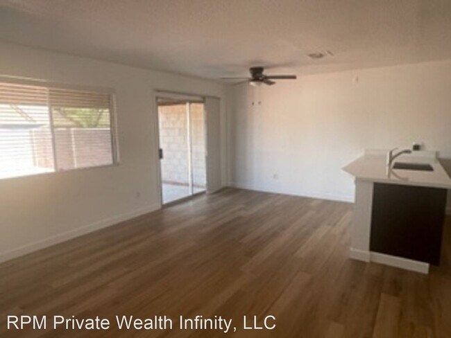 Building Photo - 2 br, 2 bath House - 3218 W. Runion Drive