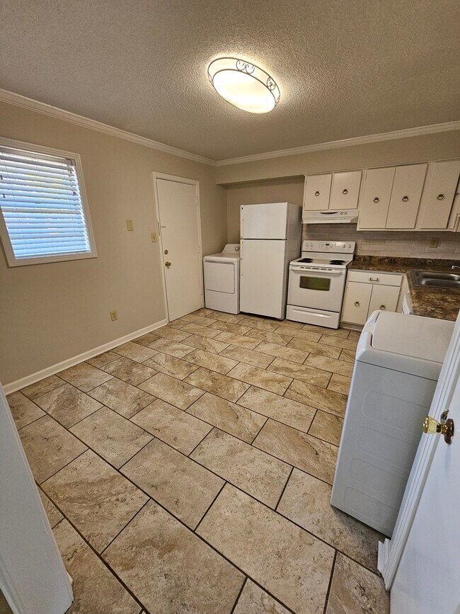 Foto del edificio - High Point Terrace Apartments