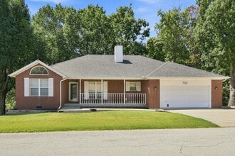 Building Photo - 8607 Apple Glen