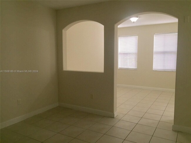 Building Photo - 10966 NW 86th Terrace