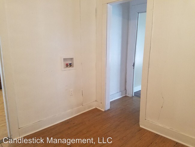 Foto del edificio - 105 SW Buchanan St