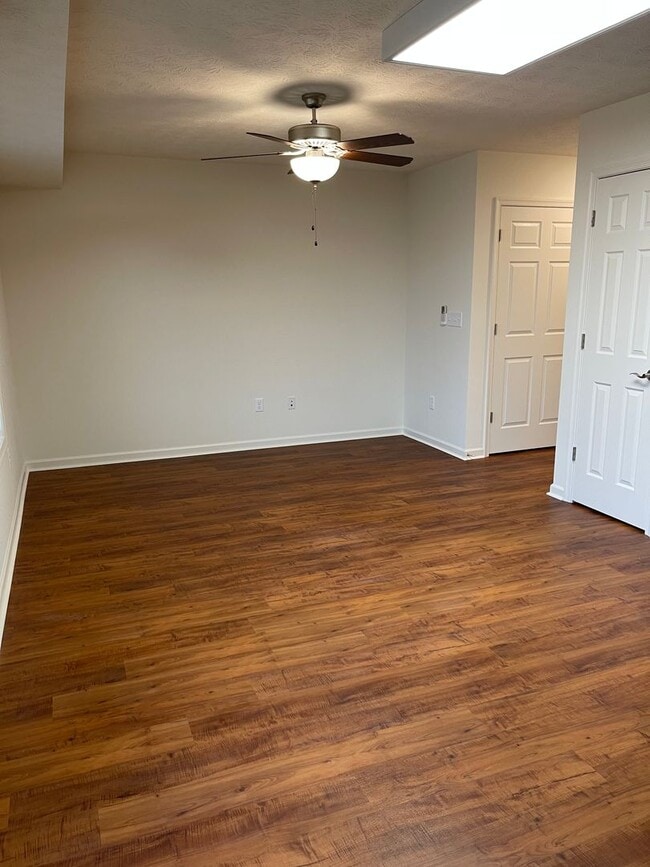 Photo - One Bedroom Garden Apartment