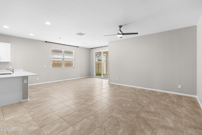 Building Photo - 3236 Juniper Cyn Dr