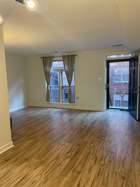 Foto del edificio - 78 15th St NE