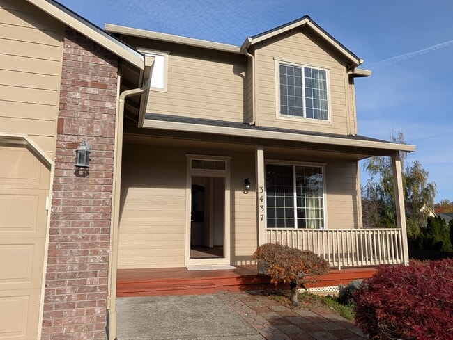 Building Photo - 3437 SW 2nd St