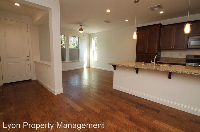 Foto del edificio - 2508 Villa Terrace Ln
