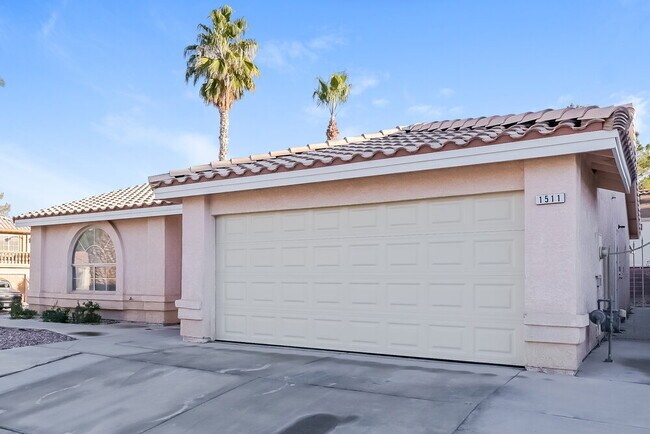 Foto del edificio - 1511 Plain Sight Ave