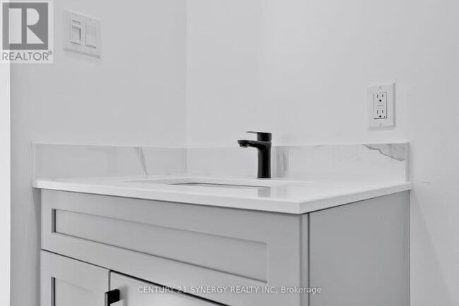 Building Photo - 598 Kirkwood Ave